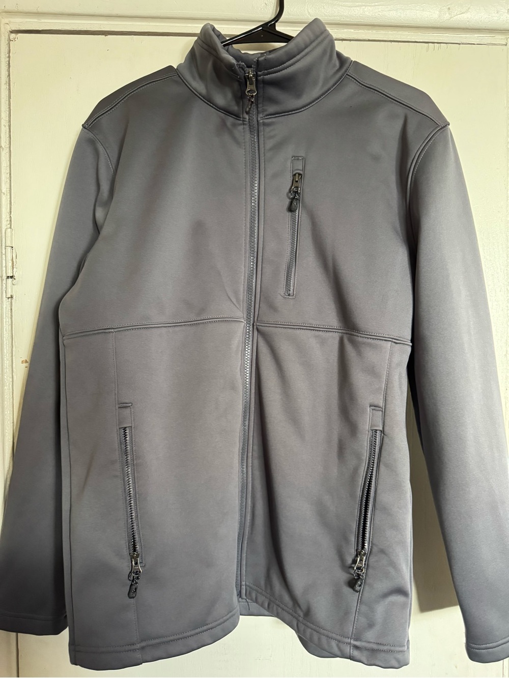 Swiss Tech Men’s Gray Lightweight Jacket with Zipper Pockets